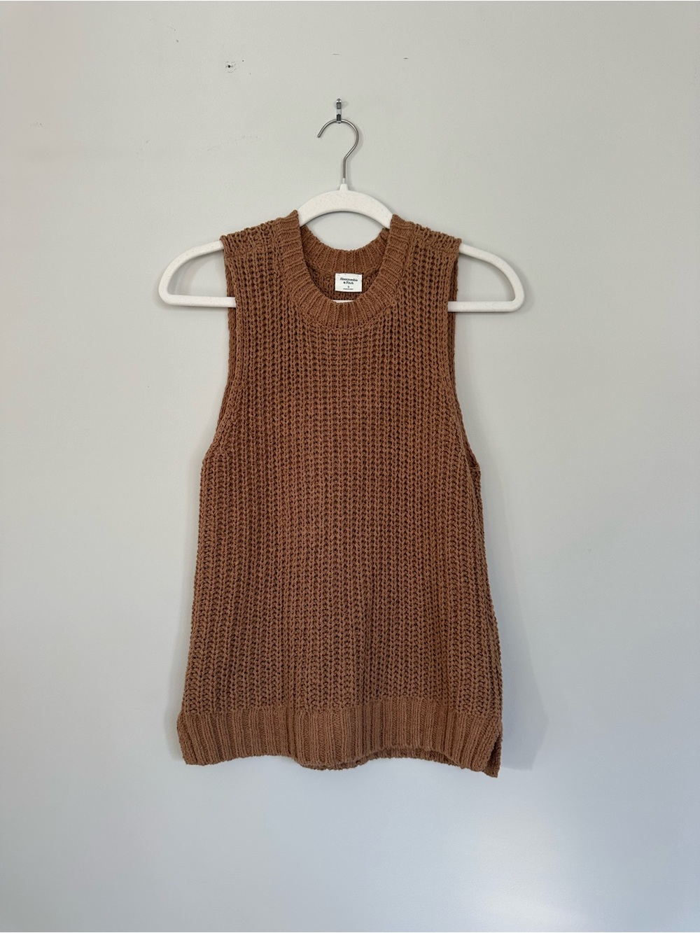 Abercrombie & Fitch Chunky Knit Sleeveless Top - Tan